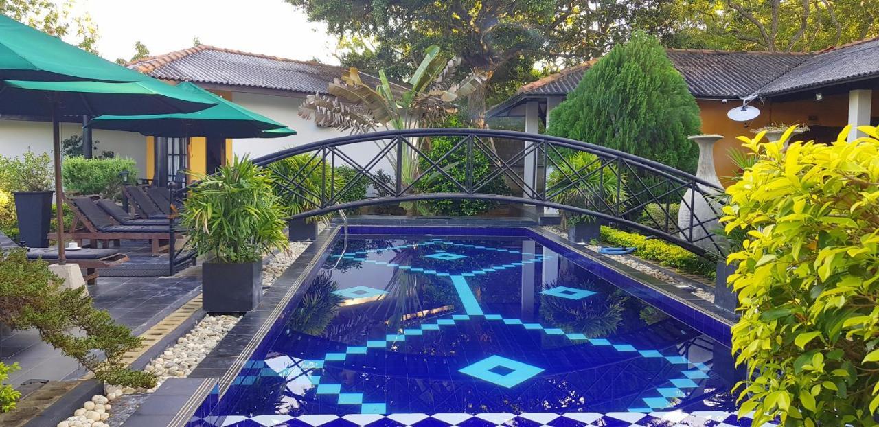 Flower Garden Lake Resort Tissamaharama Exterior photo